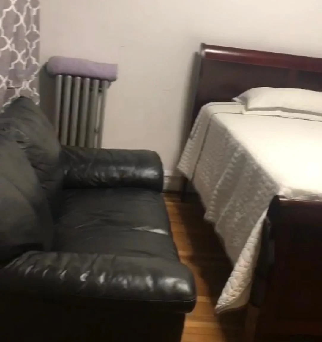 4 bed, 24 sqft, $1,000 — Photo 1