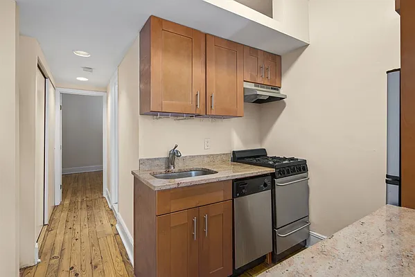 Rented by Citi Habitats | media 7