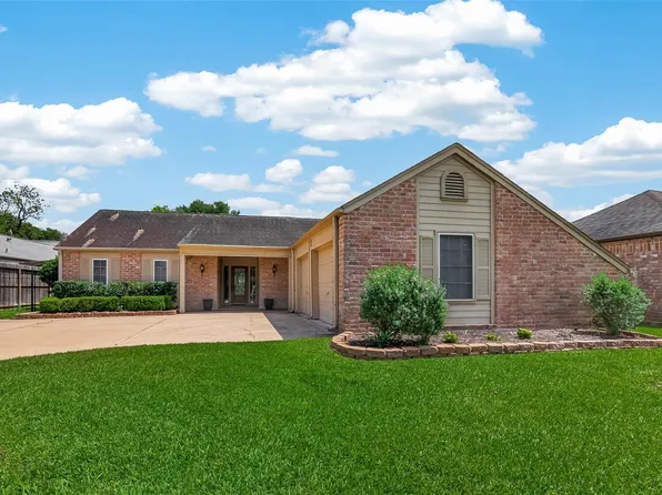 6 Charleston St S, Sugar Land, TX 77478