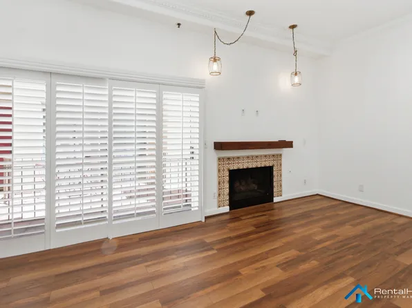 4139 Cahuenga Blvd APT 102, Toluca Lake, CA 91602