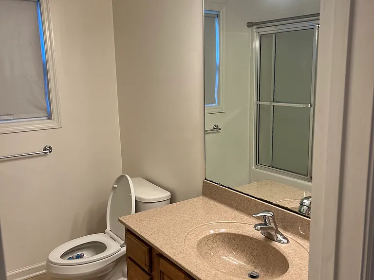 Bathroom, 2nd floor