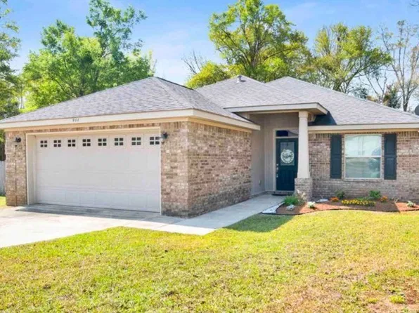 944 Parliament Ct, Mobile, AL 36695