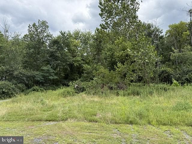 2nd image of 4557 Charlestown Rd