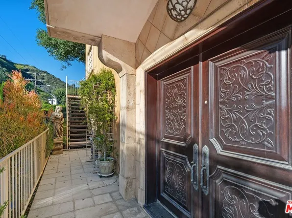 1808 Franklin Canyon Dr, Beverly Hills, CA 90210
