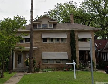 1st image of 1028 N Beckley Ave