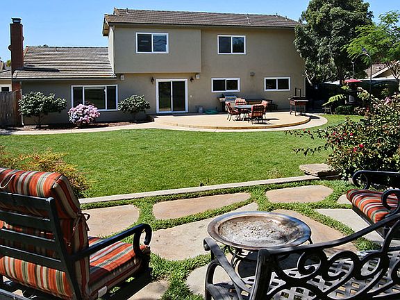 3rd image of 381 Clubhouse Dr