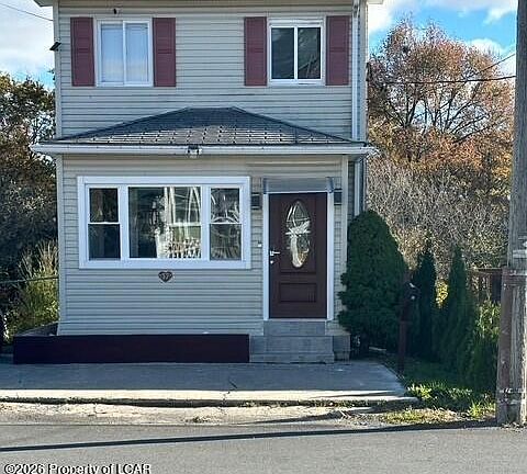 2nd image of 37 Bridge St