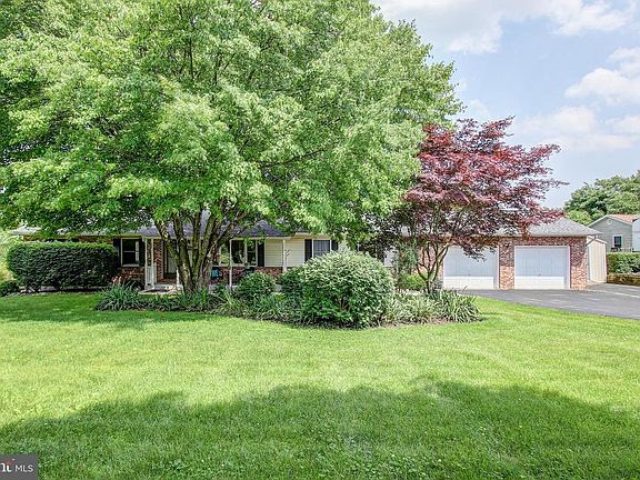 2nd image of 3611 Melinda Ct