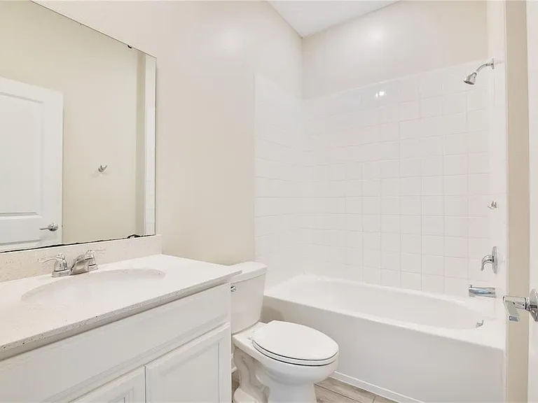 223 Bergamot Loop #A — Photo 17