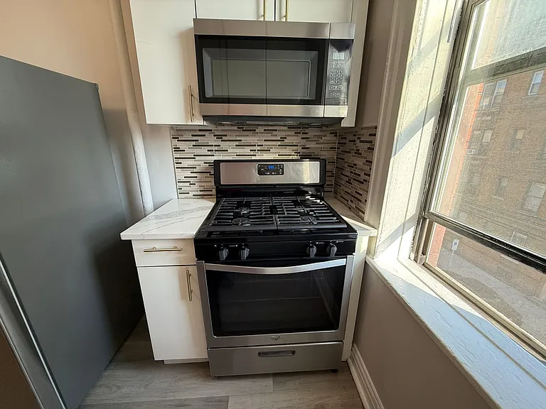 5301 Palisade Ave #32E — Photo 1