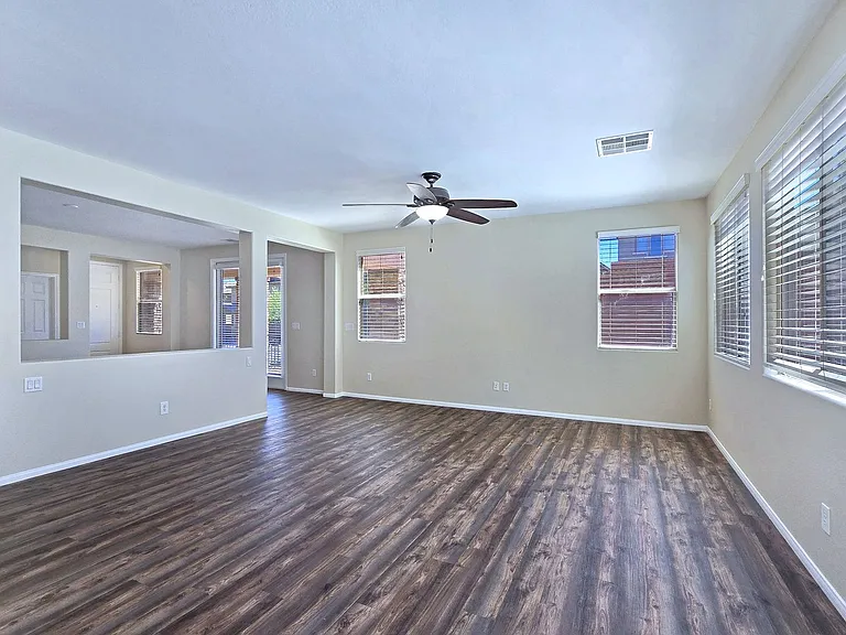 5389 Hollymead Dr — Photo 20