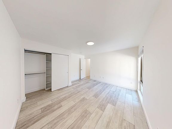 3rd image of 2520 College Ave #402