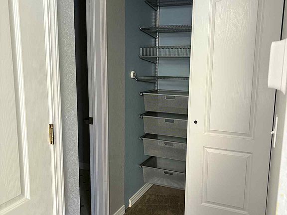 Hallway/pantry closet