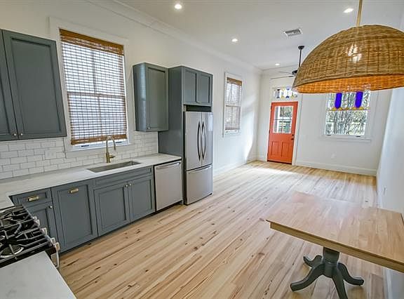 5th image of 2130 Valmont St