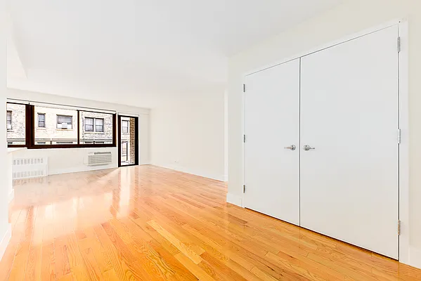 Rented by A&E Real Estate Management | media 2