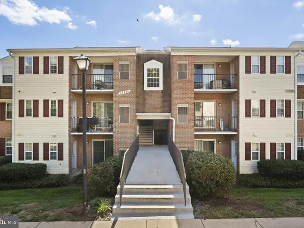 14801 Rydell Rd APT 101, Centreville, VA 20121