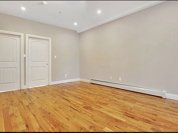 3rd image of 197 E 55th St #2