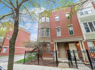 1414 N Burling St, Chicago, IL 60610