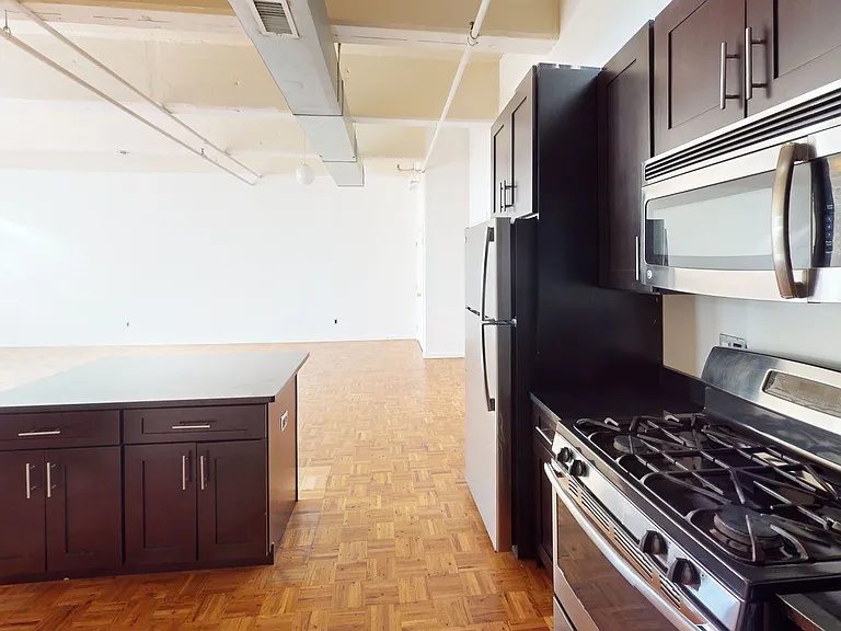 91 Halsey St — Photo 11