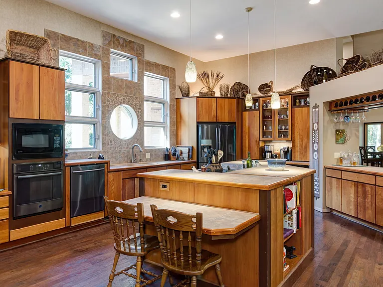 214 Shipmaster Dr — Photo 18