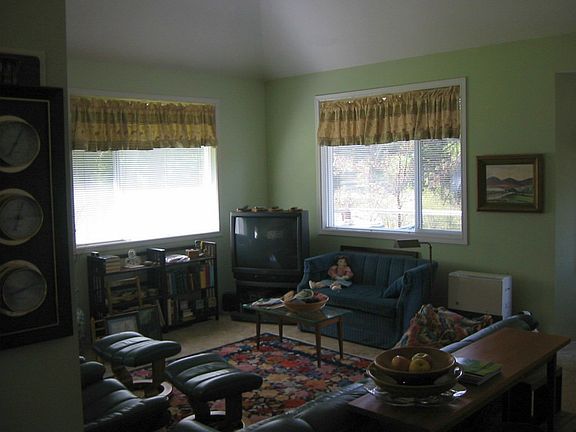 3rd image of 296 Pine Dr