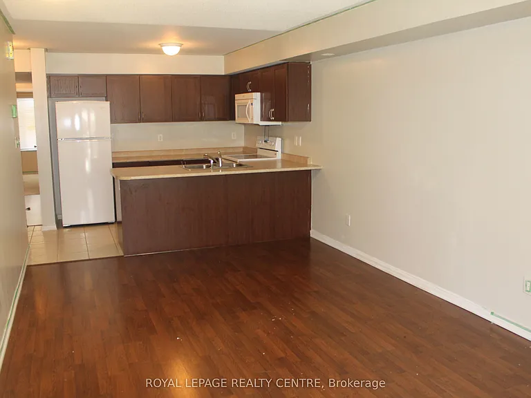 47 Hays Blvd #13 — Photo 4