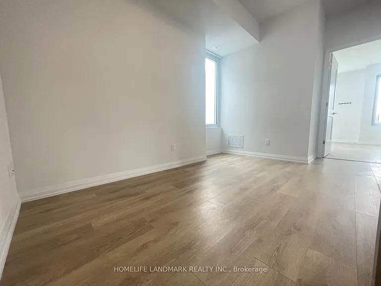 1060 Portage Pkwy E #Townhouse 60 — Photo 11