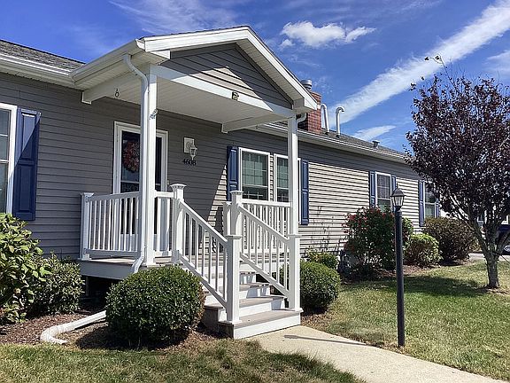3rd image of 4608 Green St
