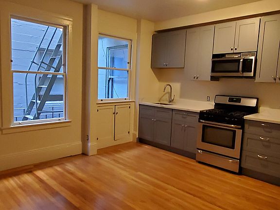 2nd image of 725 Ofarrell St APT 26