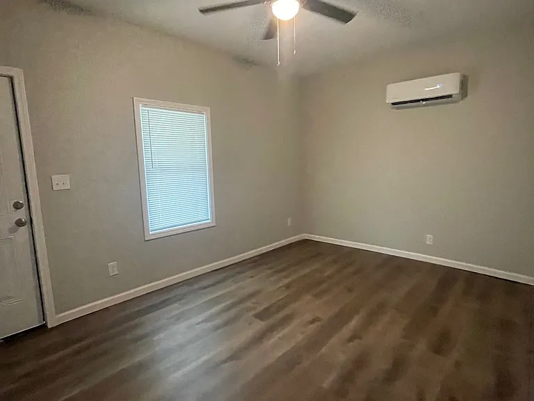 125 E Broadway St #3 — Photo 14