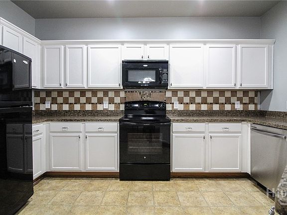 5th image of 3319 Fernview Drive