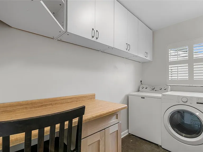 2910 W Price Ave — Photo 23