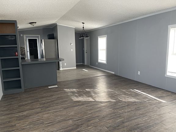 2nd image of 111 N Forest Dr #U43