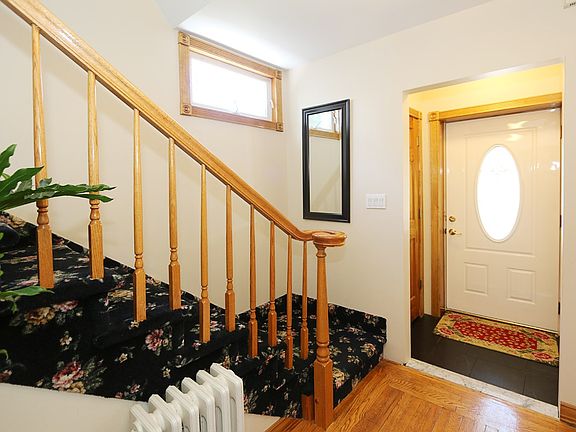 4th image of 21 Crow Ln