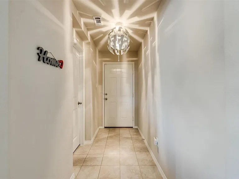 2806 Balleywood Dr — Photo 4