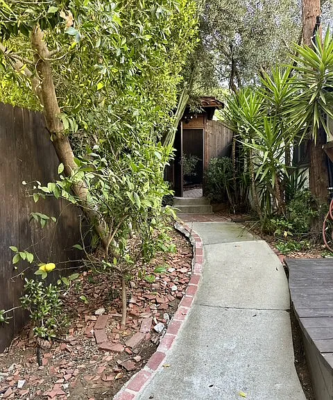 Woodrow Wilson Dr — Photo 1