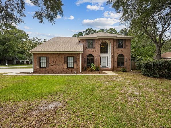 106 Longwood Rd