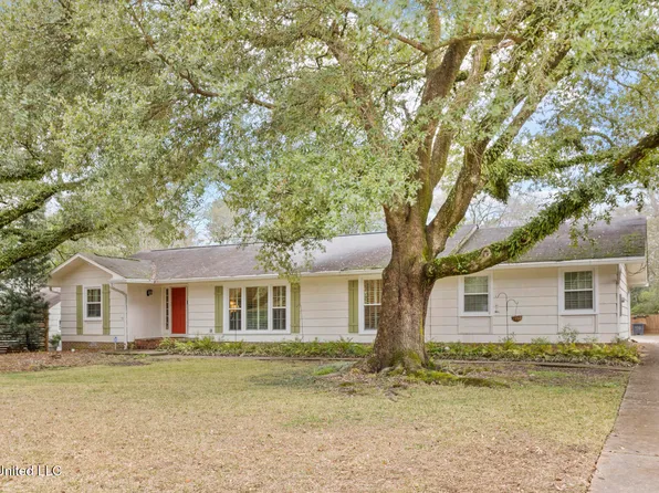 4359 Brook Dr, Jackson, MS 39206