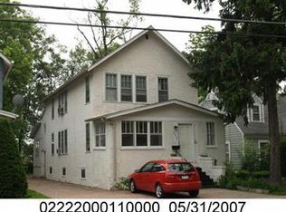 305 W Palatine Rd, Palatine, IL 60067