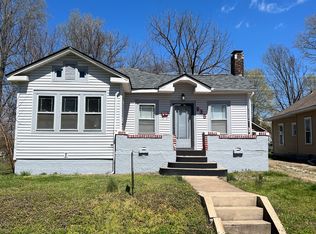 935 E Delmar St, Springfield, MO 65807
