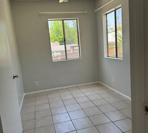 5th image of 3516 1/2 Portola Ave