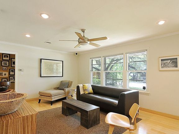 5th image of 11807 Pollyanna Ave