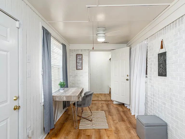 312 Warren St — Photo 24