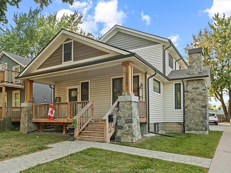 3222 Peter St #MAIN — Photo 2
