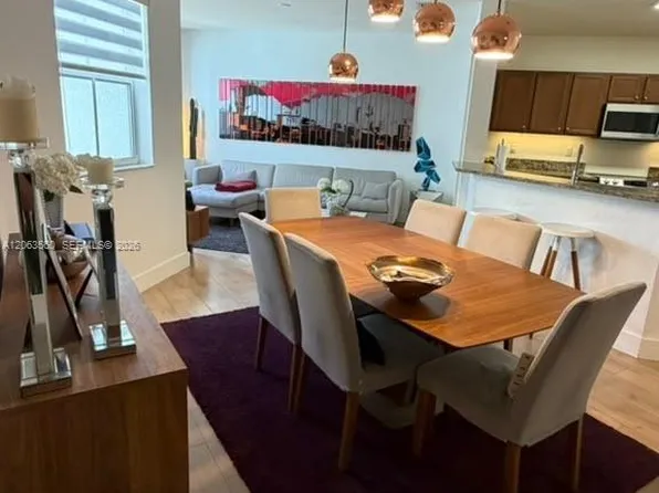 8960 NW 97th Ave APT 205, Doral, FL 33178