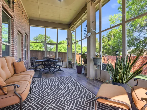 2312 Catherine Ln, McKinney, TX 75071