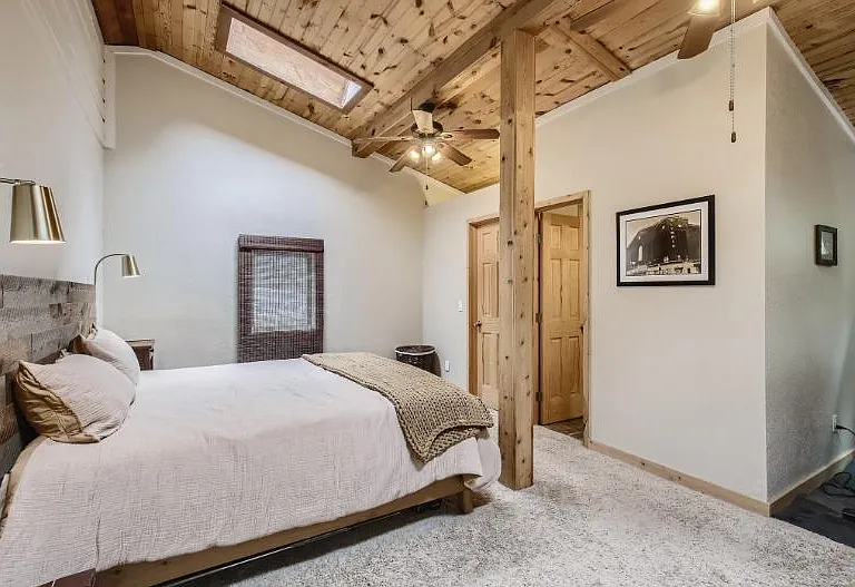 8455 Fourmile Canyon Dr — Photo 11