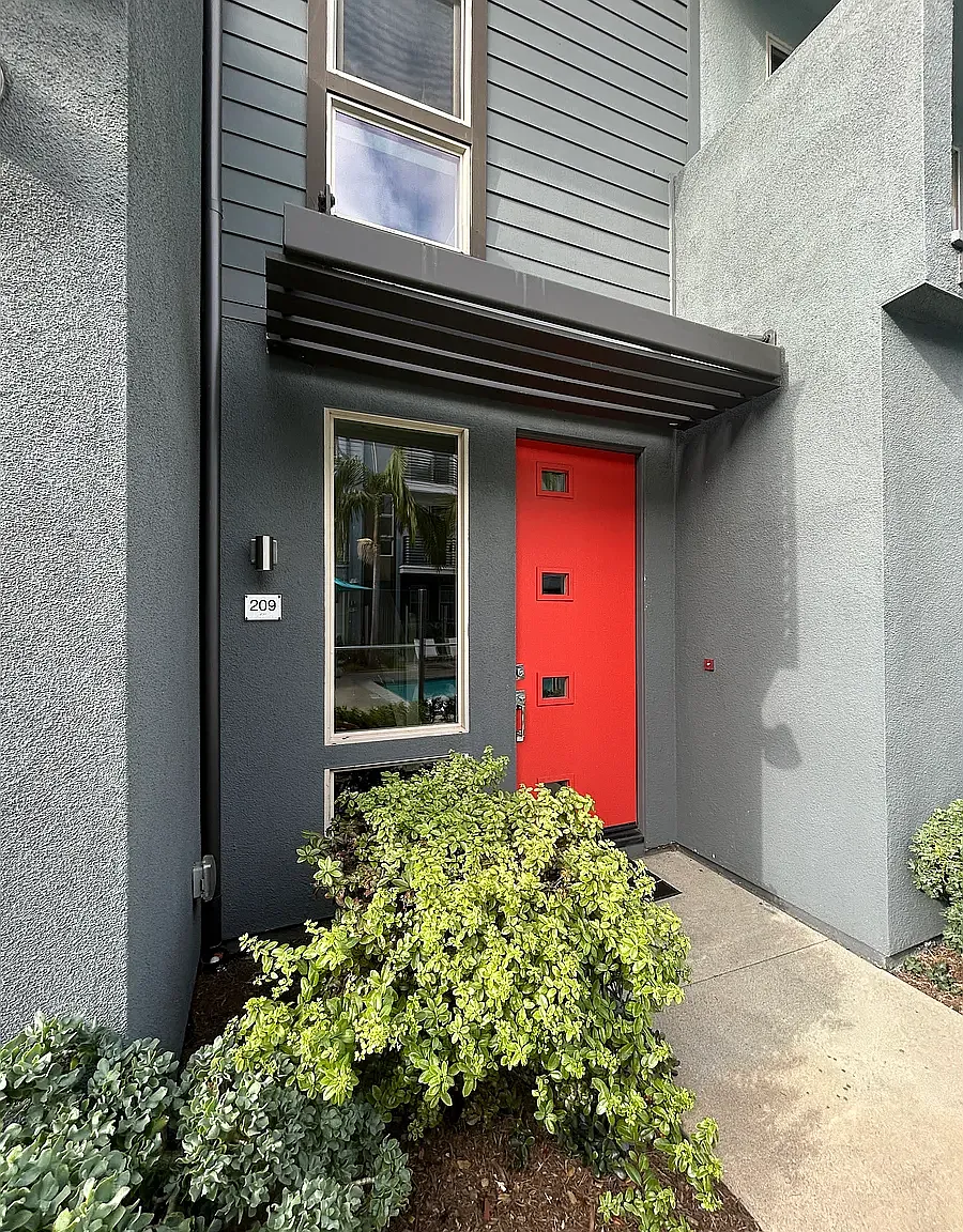 3 bed, 2100 sqft, $1,800 — Photo 4