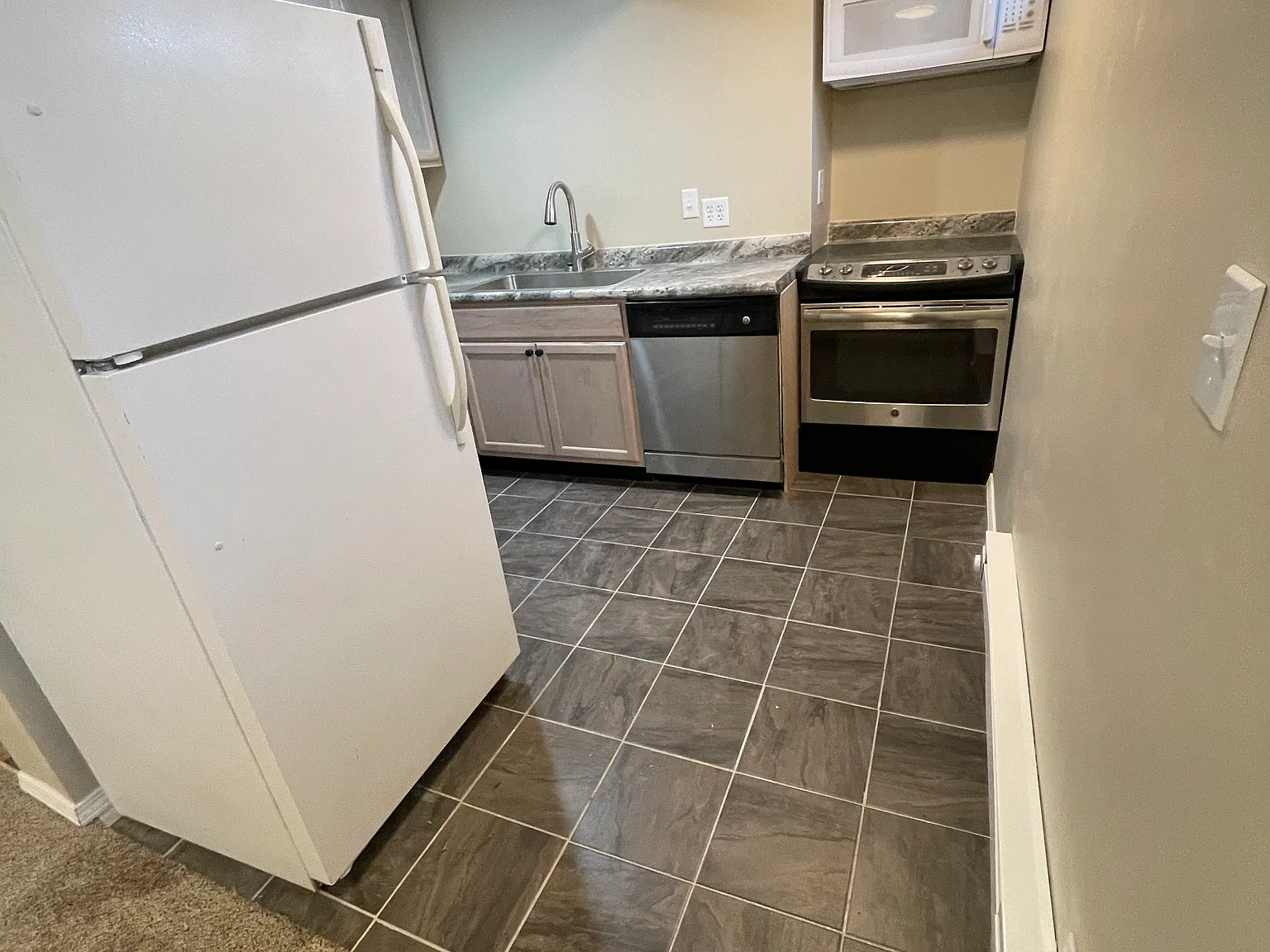 1 bed, 600 sqft, $850 — Photo 4