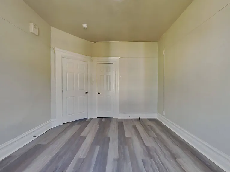 901 Valencia St. — Photo 20